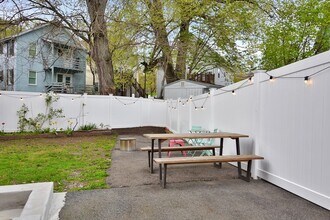 57 Round Hill St in Boston, MA - Building Photo - Building Photo