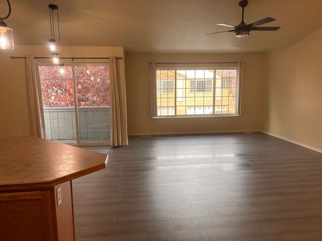 5554 Sapphire Loop in Anchorage, AK - Building Photo - Building Photo