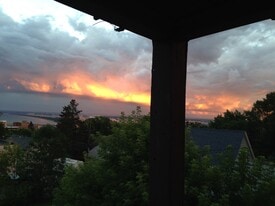 432 E 7th St, Unit 2 in Duluth, MN - Building Photo