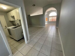 16469 SW 100th Terrace in Miami, FL - Building Photo - Building Photo