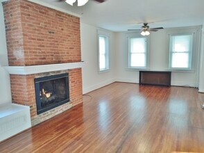 49 E King St in Littlestown, PA - Foto de edificio - Building Photo