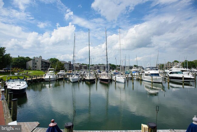 property at 7025 Chesapeake Harbour Dr E