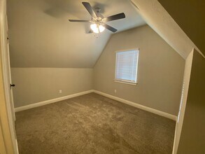 3861 W Maclura Way in Fayetteville, AR - Building Photo - Building Photo