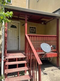 1523 W Pratt St photo'