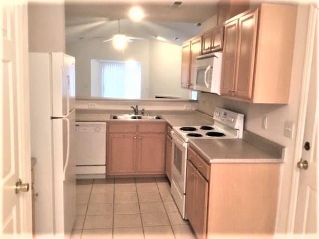 5825 Regent Village Dr in Winston-Salem, NC - Building Photo - Building Photo