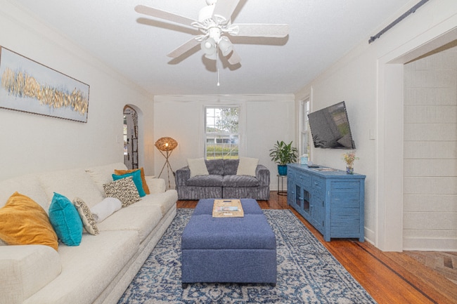 property at 1049 Buist Ave