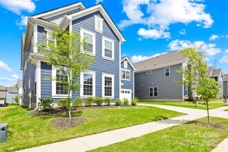 14917 Baldridge Dr in Huntersville, NC - Building Photo - Building Photo