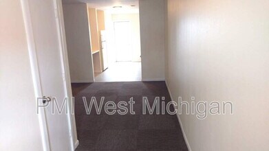 14532 State St in Marne, MI - Building Photo - Building Photo