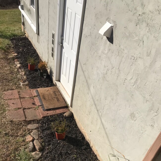 3086 Cullowhee Mountain Rd in Cullowhee, NC - Building Photo - Building Photo