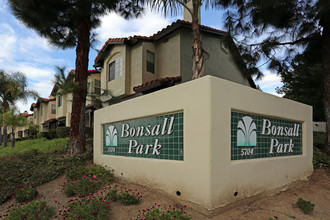 Bonsall Park in Bonsall, CA - Foto de edificio - Building Photo