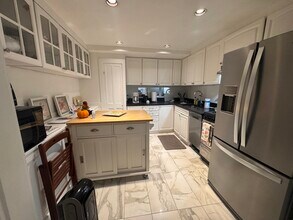 133 Commonwealth Ave in Boston, MA - Building Photo - Building Photo