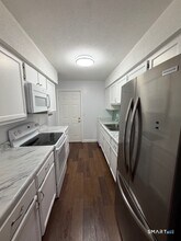 2 Concorde Way in Windsor Locks, CT - Building Photo - Building Photo