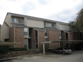 9601 Forest Ln Apartments