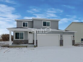 1369 Perelle Ln in Saratoga Springs, UT - Building Photo