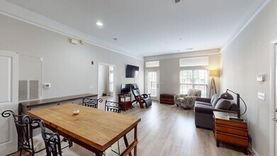 408 New Bern Station Ct in Charlotte, NC - Building Photo - Building Photo