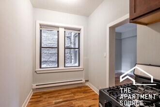 4635 N Paulina St, Unit 204 in Chicago, IL - Building Photo - Building Photo