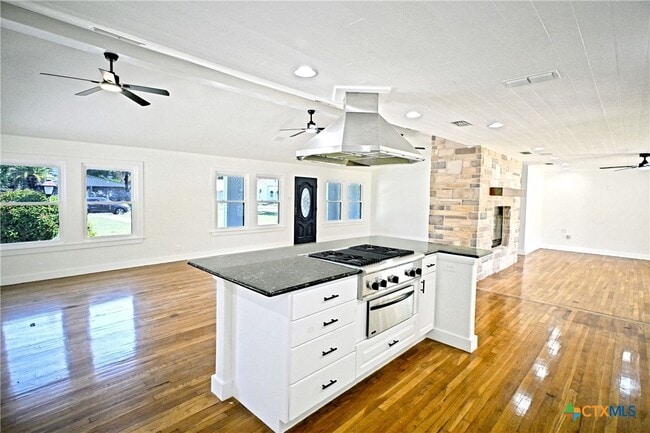 property at 456 Magazine Ave