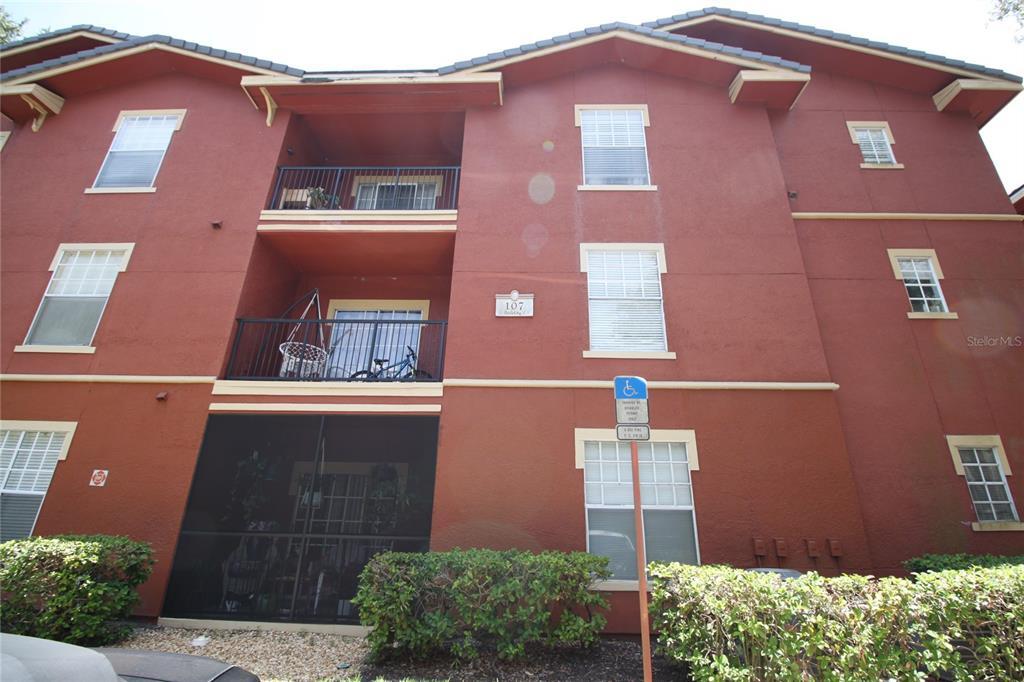 107 Vista Verdi Cir in Lake Mary, FL - Building Photo