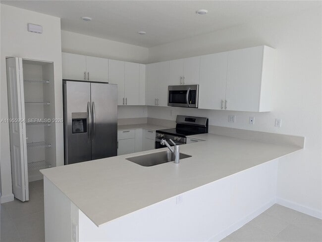 338 SW 338th St in Homestead, FL - Building Photo - Building Photo