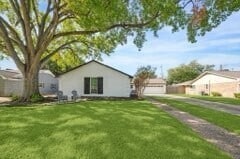 property at 1202 Walnut Bend Ln
