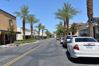 44911 Oasis St in Indio, CA - Building Photo - Building Photo