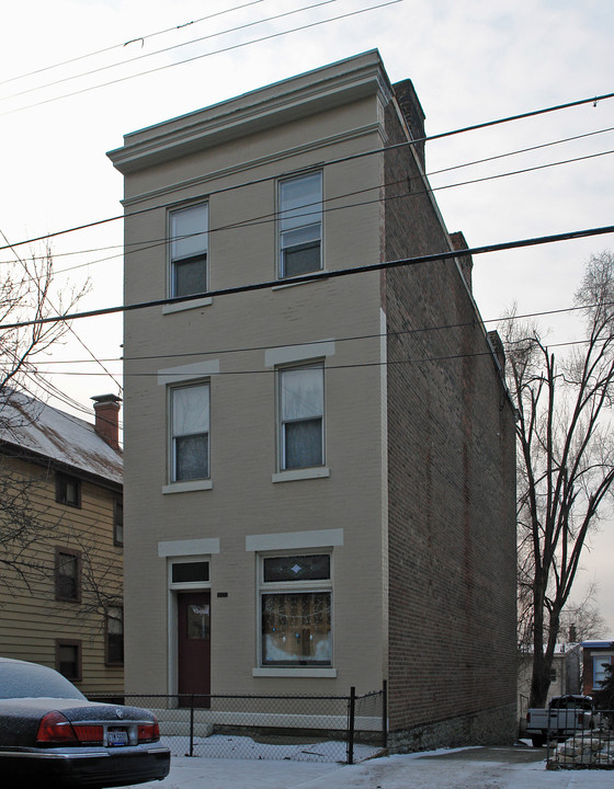 227 Emming St in Cincinnati, OH - Building Photo