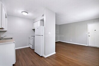 2516 Pennacook Rd in Louisville, KY - Building Photo - Building Photo