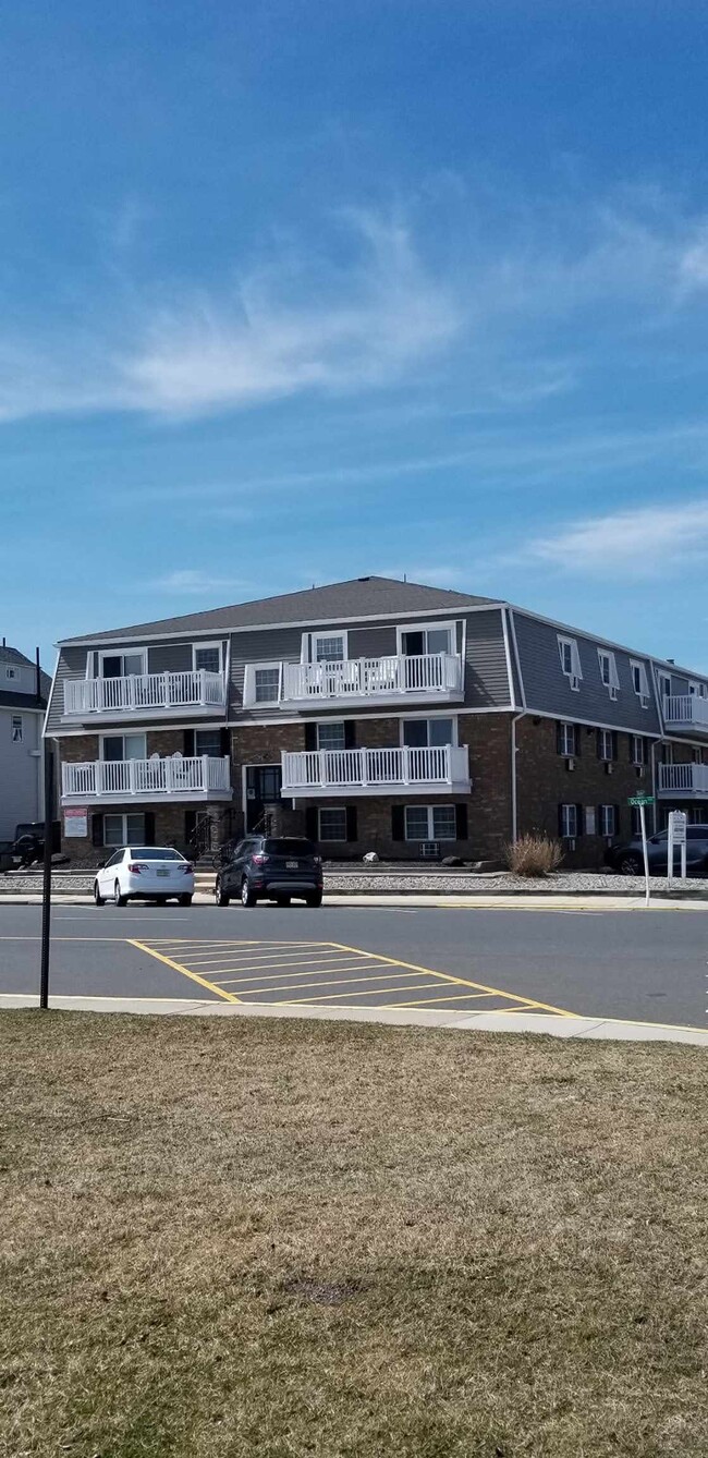 Oceanview Terrace Apartments in Bradley Beach, NJ - Building Photo - Building Photo