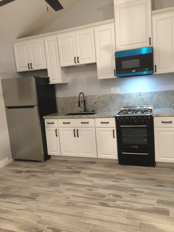 912 31st St in Bakersfield, CA - Building Photo - Building Photo