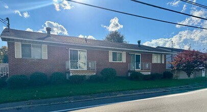 London Aire in Parkersburg, WV - Foto de edificio - Building Photo