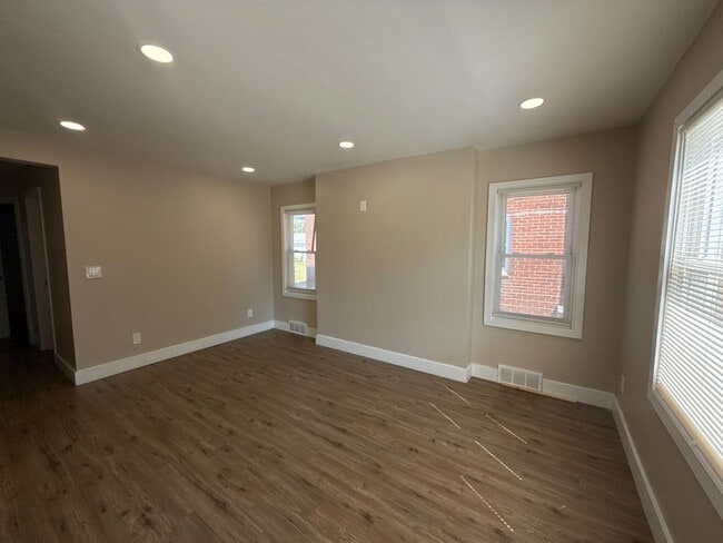 Freshly Renovated Single Family Home In De in Detroit, MI - Building Photo - Building Photo