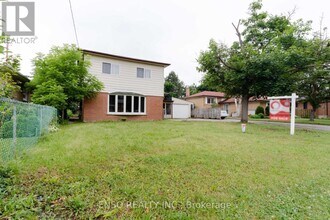 24 Gentry Crescent in Richmond Hill, ON - Building Photo - Building Photo