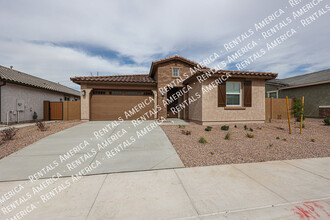 8104 E Petra Ave in Mesa, AZ - Building Photo - Building Photo