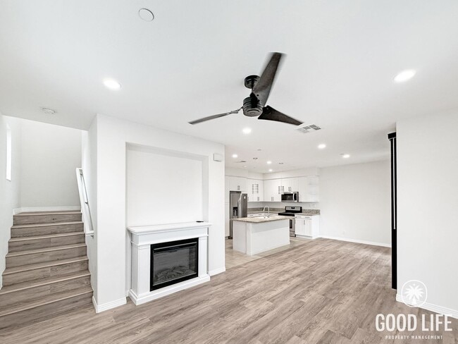 property at 950 E Drapery Ln