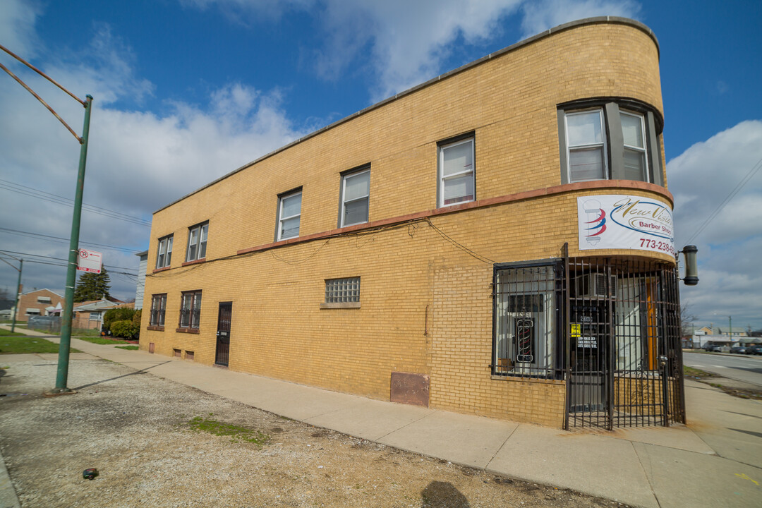 9360 S Halsted St in Chicago, IL - Building Photo