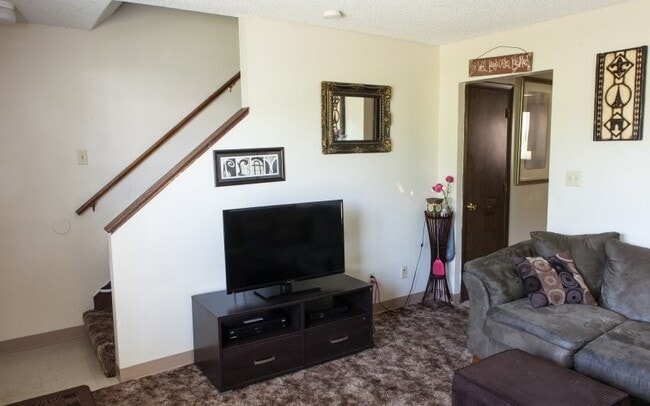 property at 1802 S Oronogo St