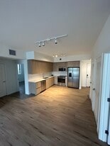 6976 W 4th Way, Unit C4 in Hialeah, FL - Building Photo