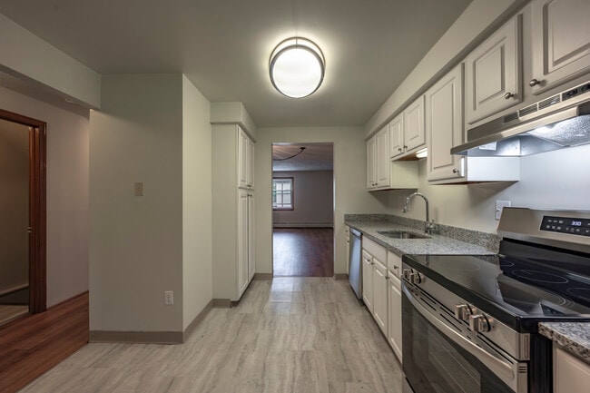 Arbor Park I in Meriden, CT - Foto de edificio - Interior Photo
