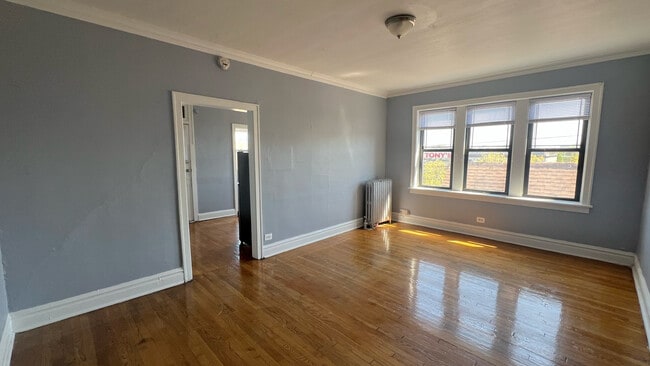 property at 2417 N Monticello Ave