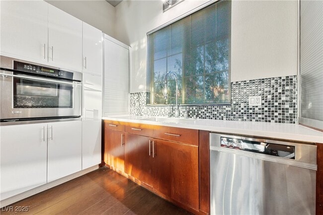 property at 5691 Deer Creek Falls Ct