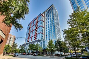 1841 S Calumet Ave in Chicago, IL - Building Photo