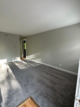 2263 U.S. 52 (W in West Lafayette, IN - Foto de edificio - Building Photo
