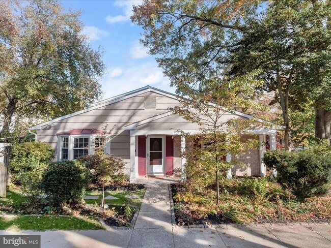 property at 5470 Gloucester Rd