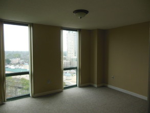 2870 Pharr Ct S Northwest-Unit -Unit 1604 in Atlanta, GA - Building Photo - Building Photo