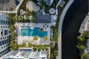 BLYS in Oakland Park, FL - Building Photo