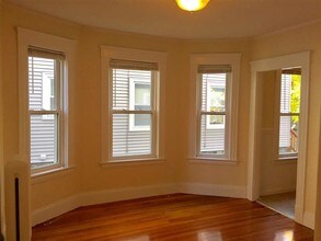 9 Orrin St, Unit 1 in Cambridge, MA - Building Photo - Building Photo