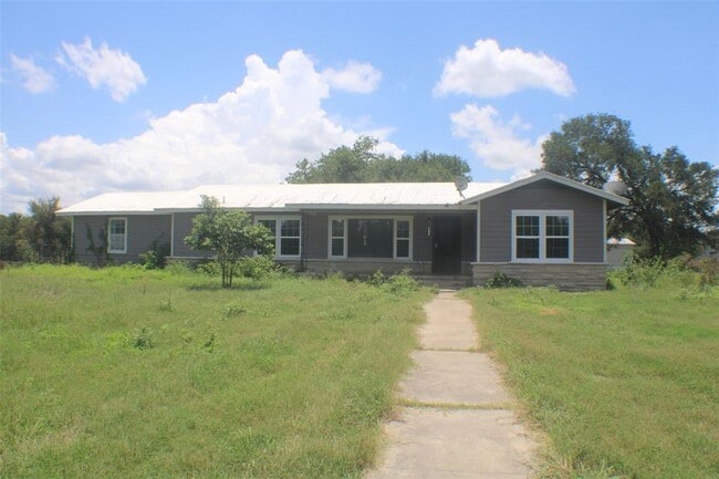 property at 2809 TX-21