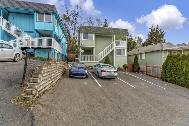 361 Earlington Ave SW