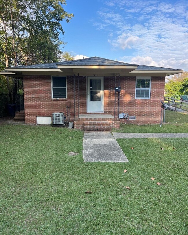 property at 1934 Harris St