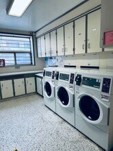 WESTLAW APARTMENTS in Toronto, ON - Building Photo - Building Photo